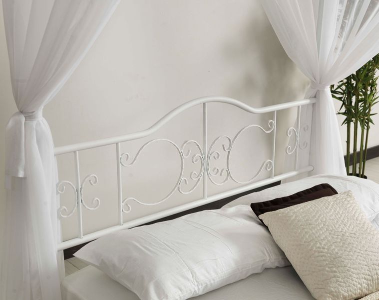 Кровать Pero Sultan 1,6х2,0 с белой шторой 2138 фото